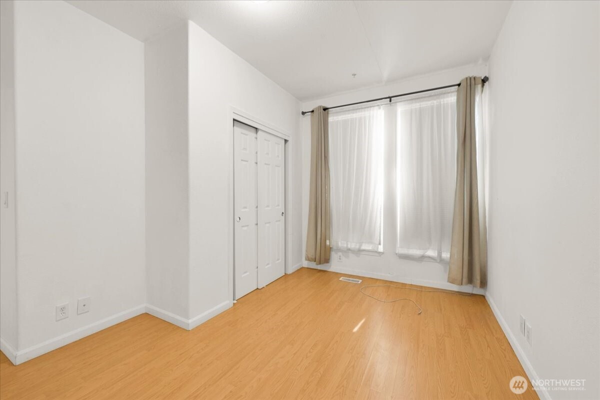 11516 85th Avenue Property Photo 20