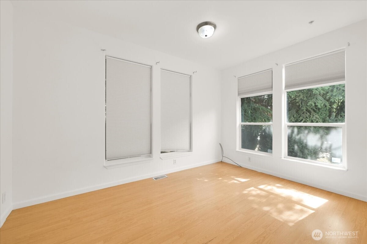 11516 85th Avenue Property Photo 22
