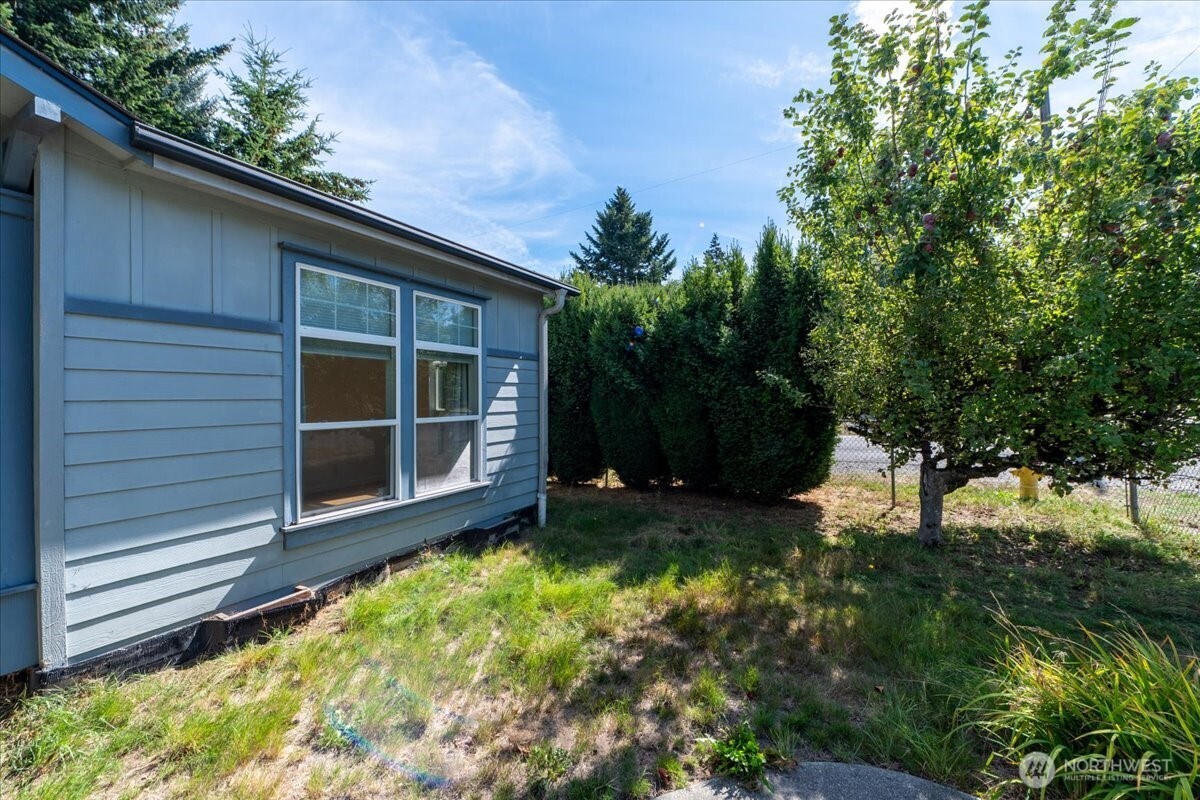 11516 85th Avenue Property Photo 35