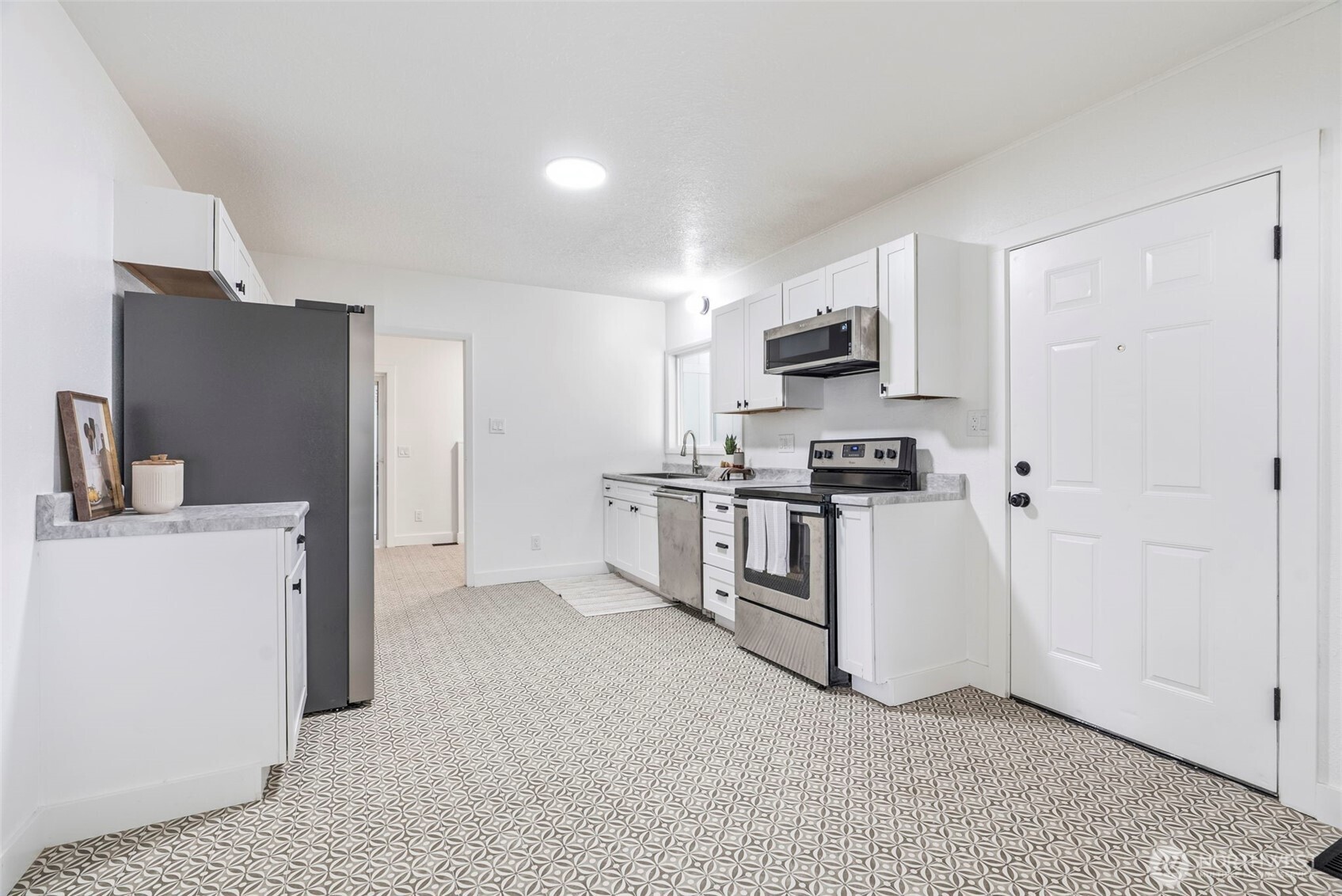 159 16th Avenue Property Photo 8