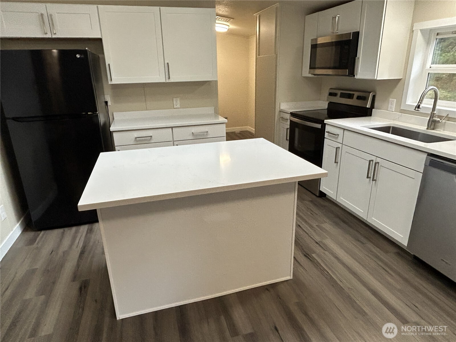 8331 Daphne Court Property Photo 4