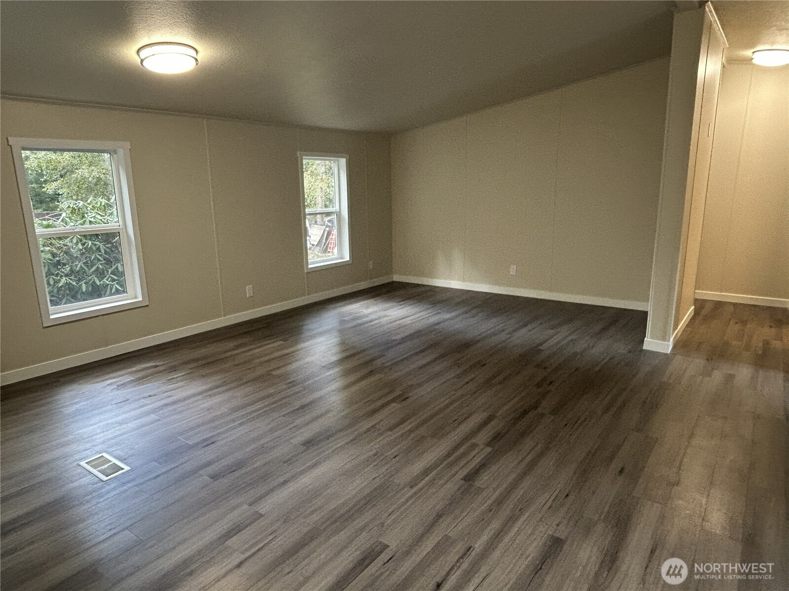 8331 Daphne Court Property Photo 7
