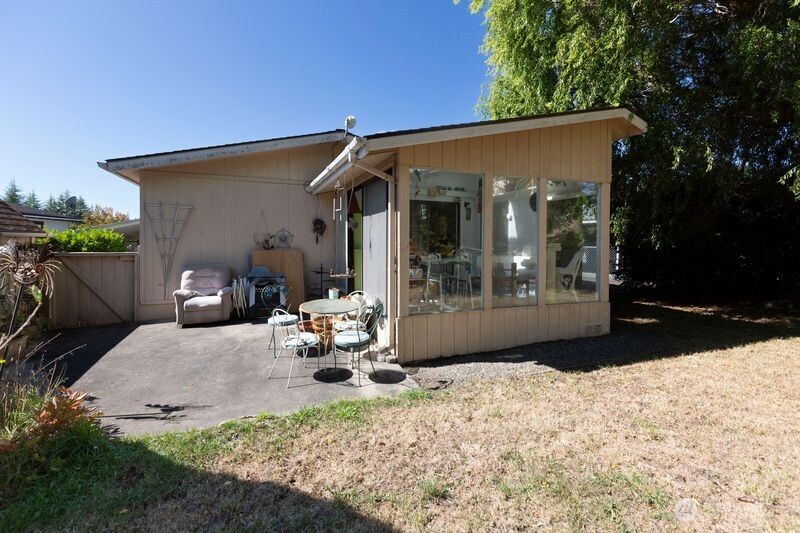 1650 Douglas Road 24 Property Photo 8