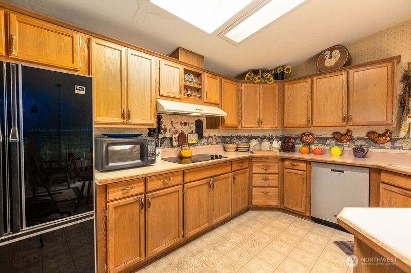 1650 Douglas Road 24 Property Photo 12