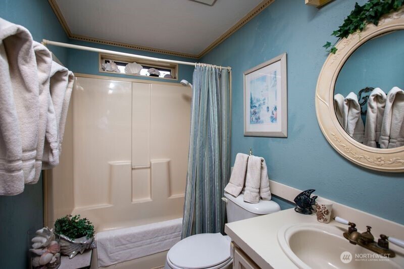 1650 Douglas Road 24 Property Photo 28