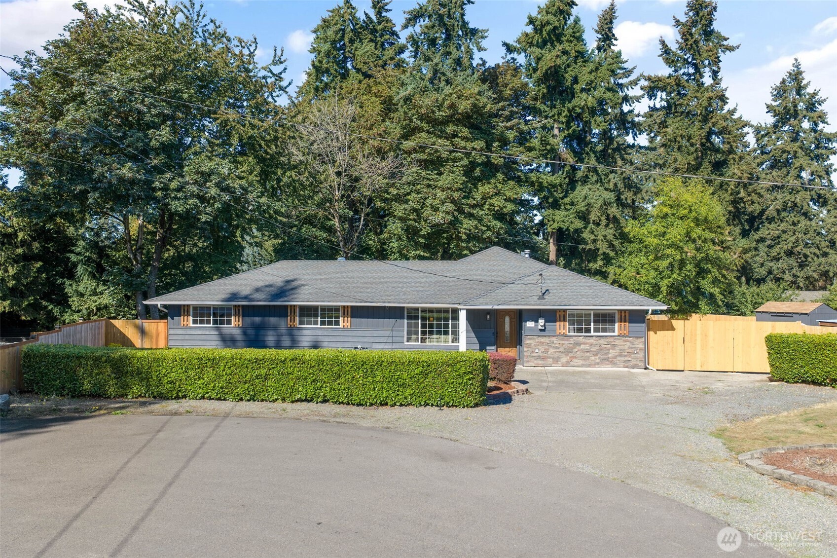 7303 103rd Street Property Photo 2