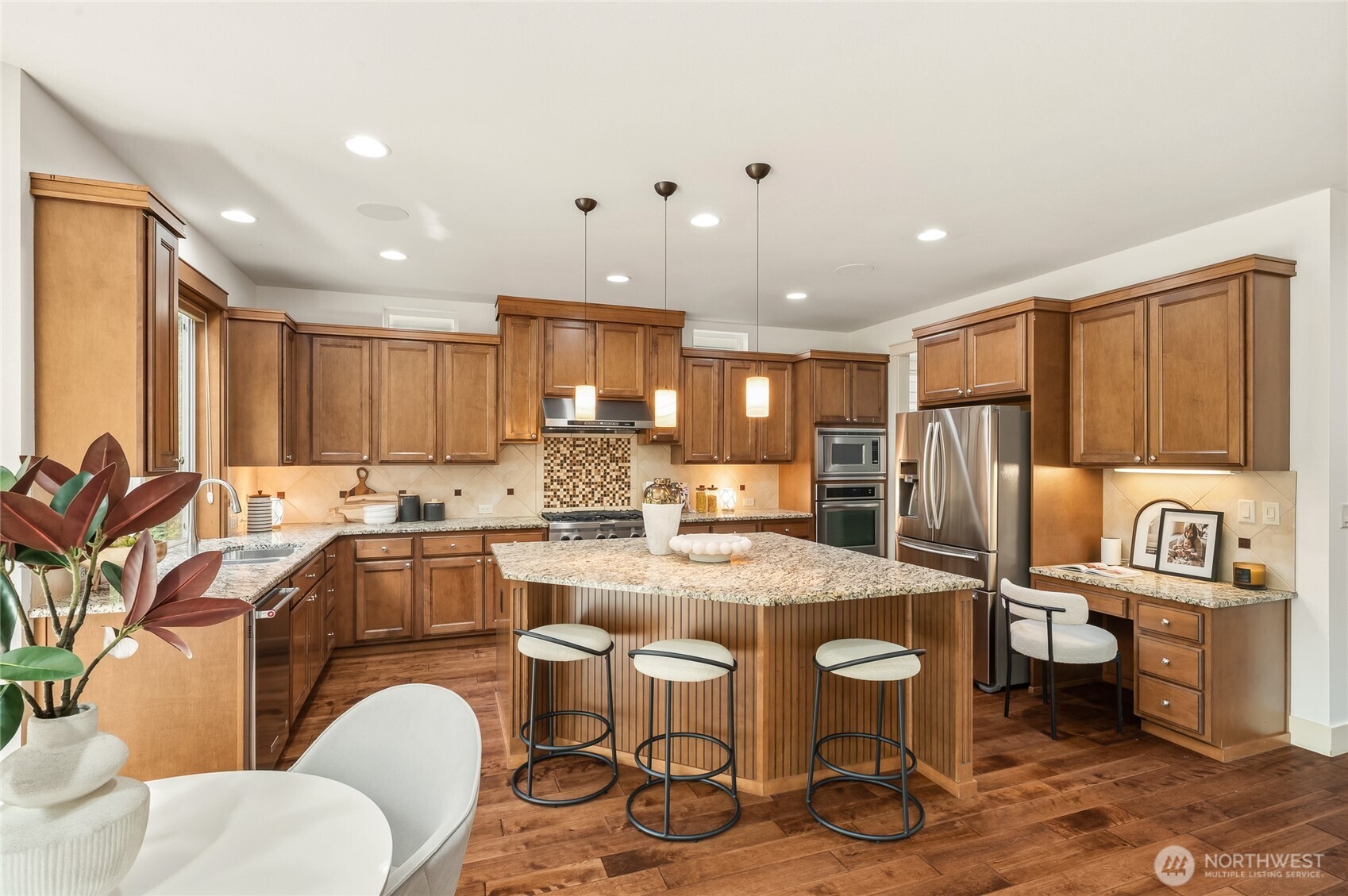 10711 Elliston Way Property Photo 10