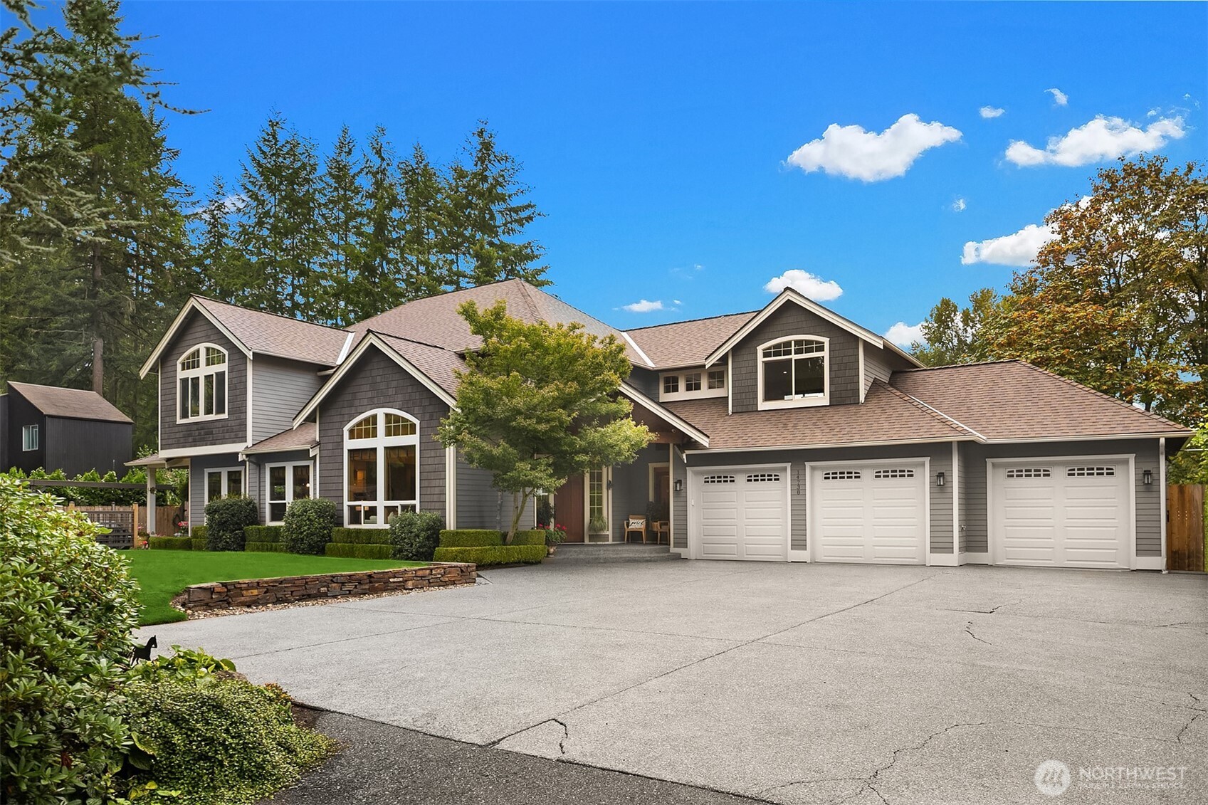 14738 Bear Creek Road Property Photo 4