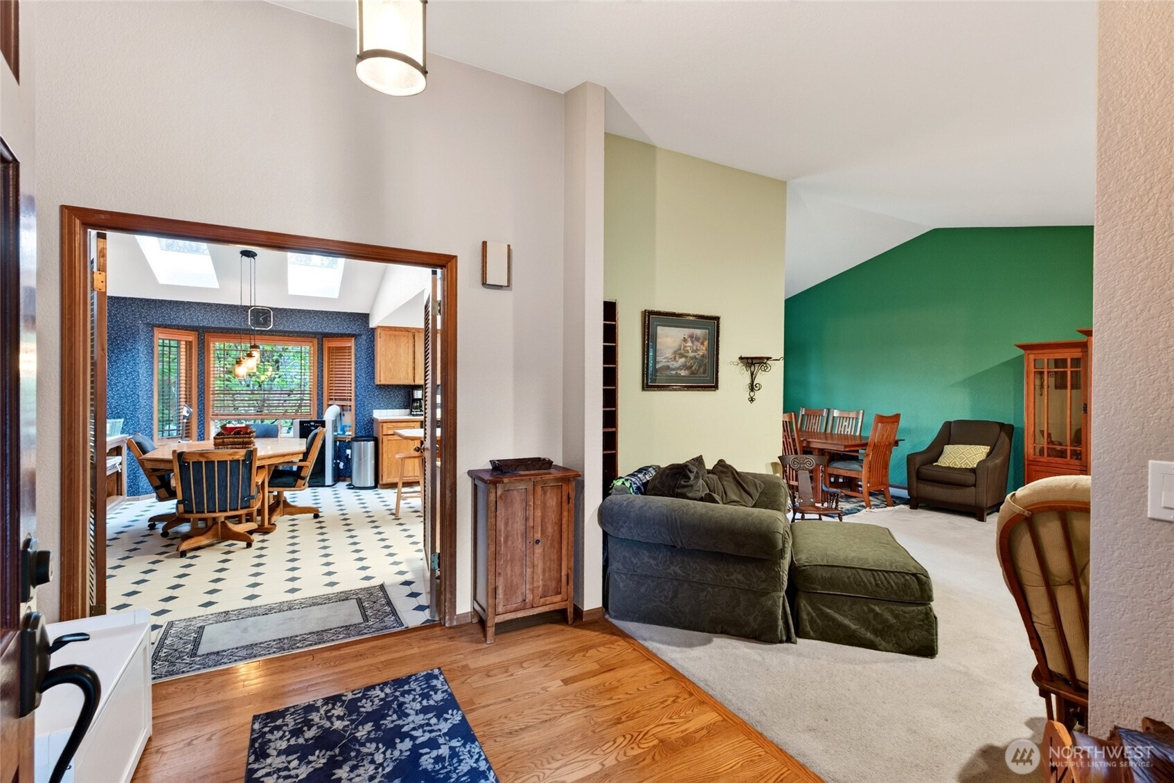 6412 45th Street Property Photo 4