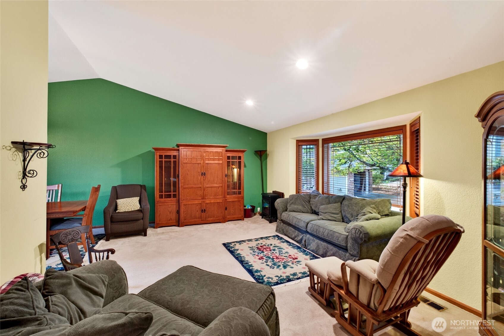 6412 45th Street Property Photo 6