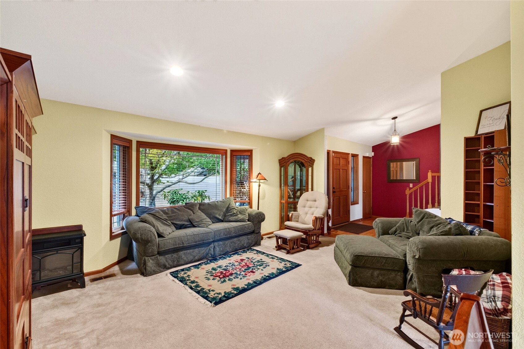 6412 45th Street Property Photo 8