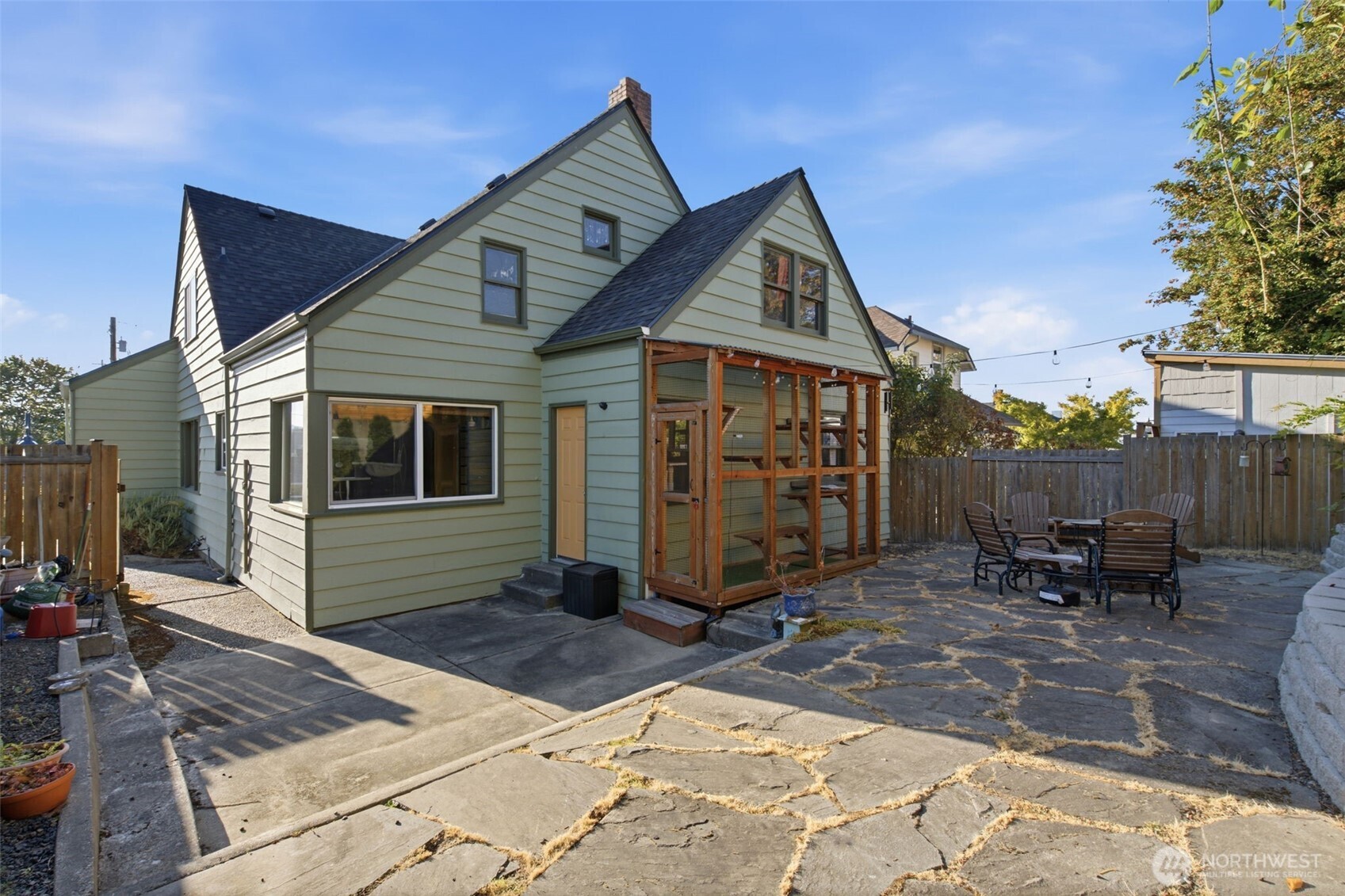 912 Pacific Avenue Property Photo 32