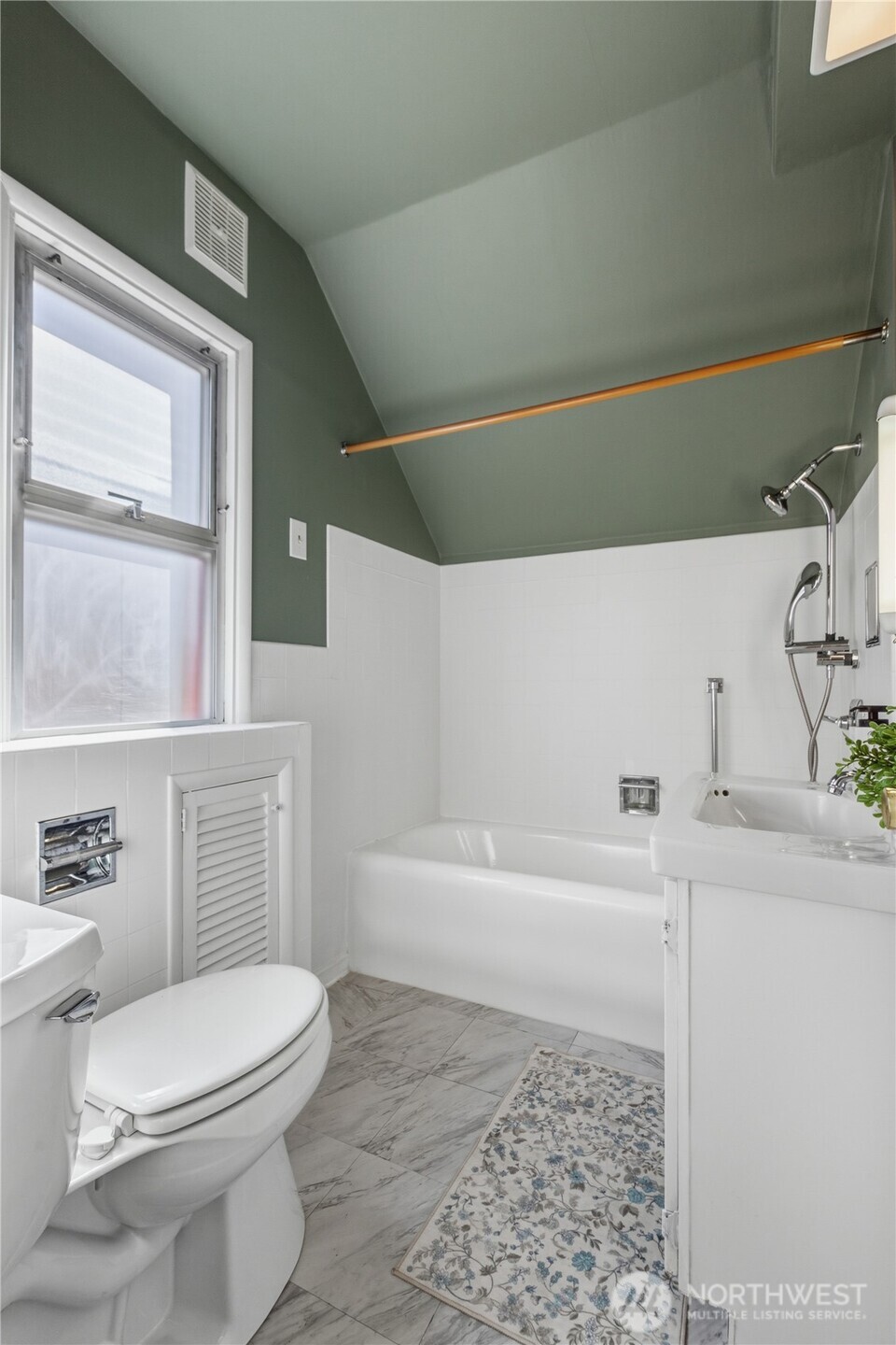 843 Ne 81st Street Property Photo 17