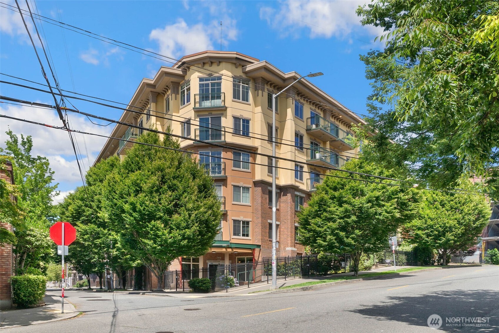 700 E Denny Way 203 Property Photo 1