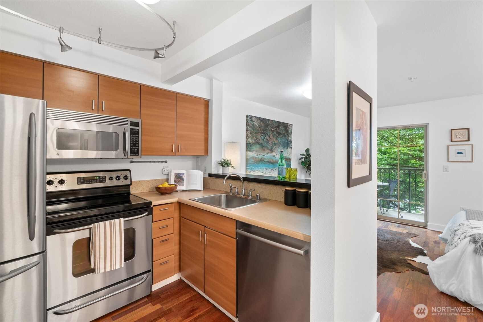 700 E Denny Way 203 Property Photo 5