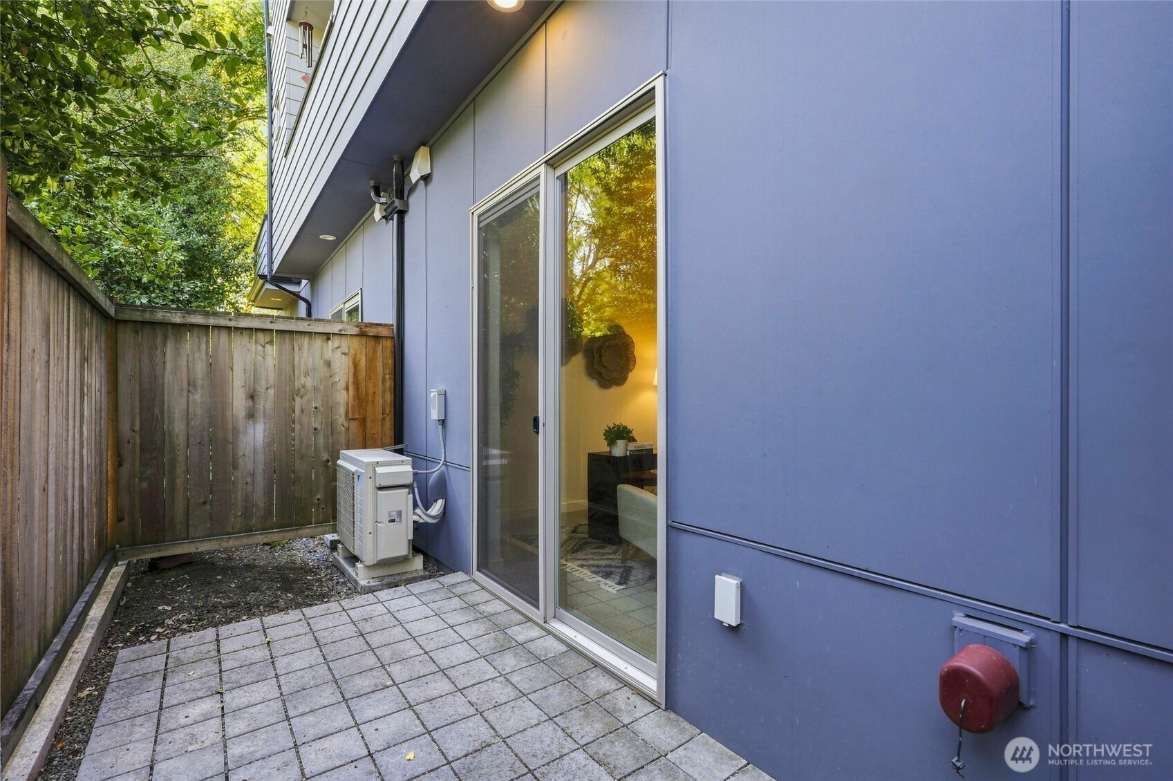 18504 Wallingford Avenue Property Photo 28