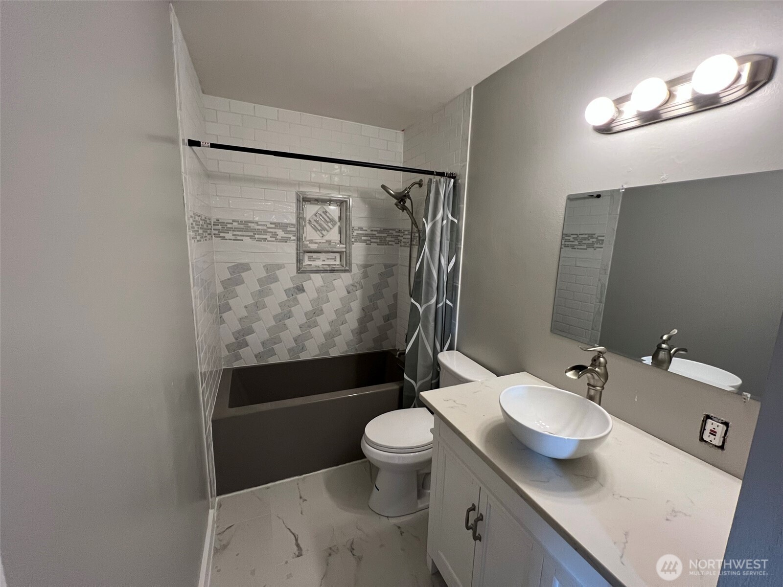 316 S Granite Property Photo 3