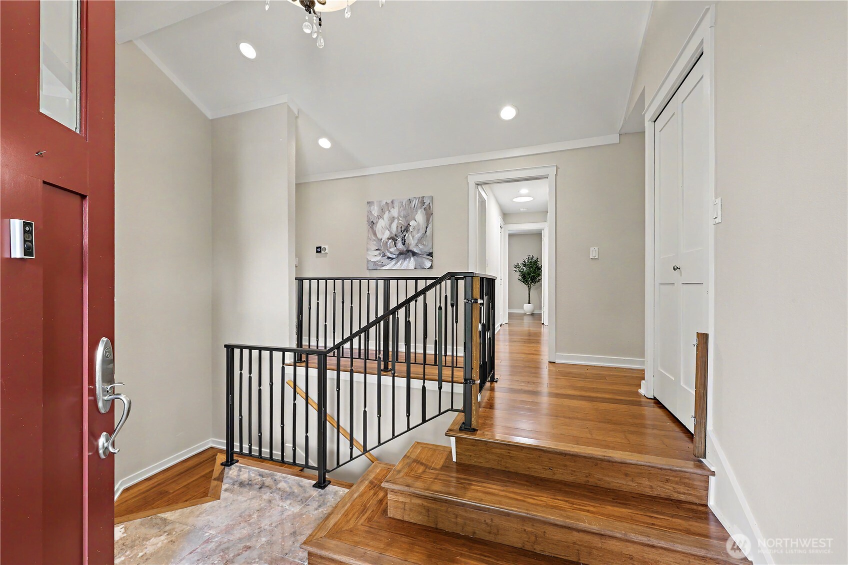 1216 88th Place Property Photo 3