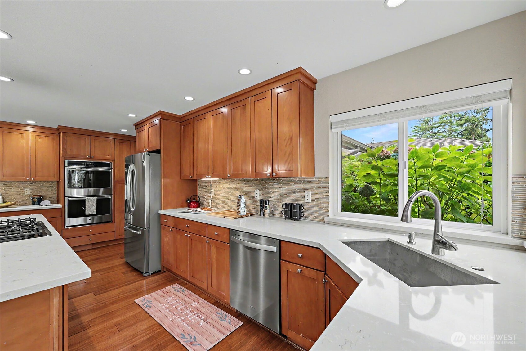 1216 88th Place Property Photo 7