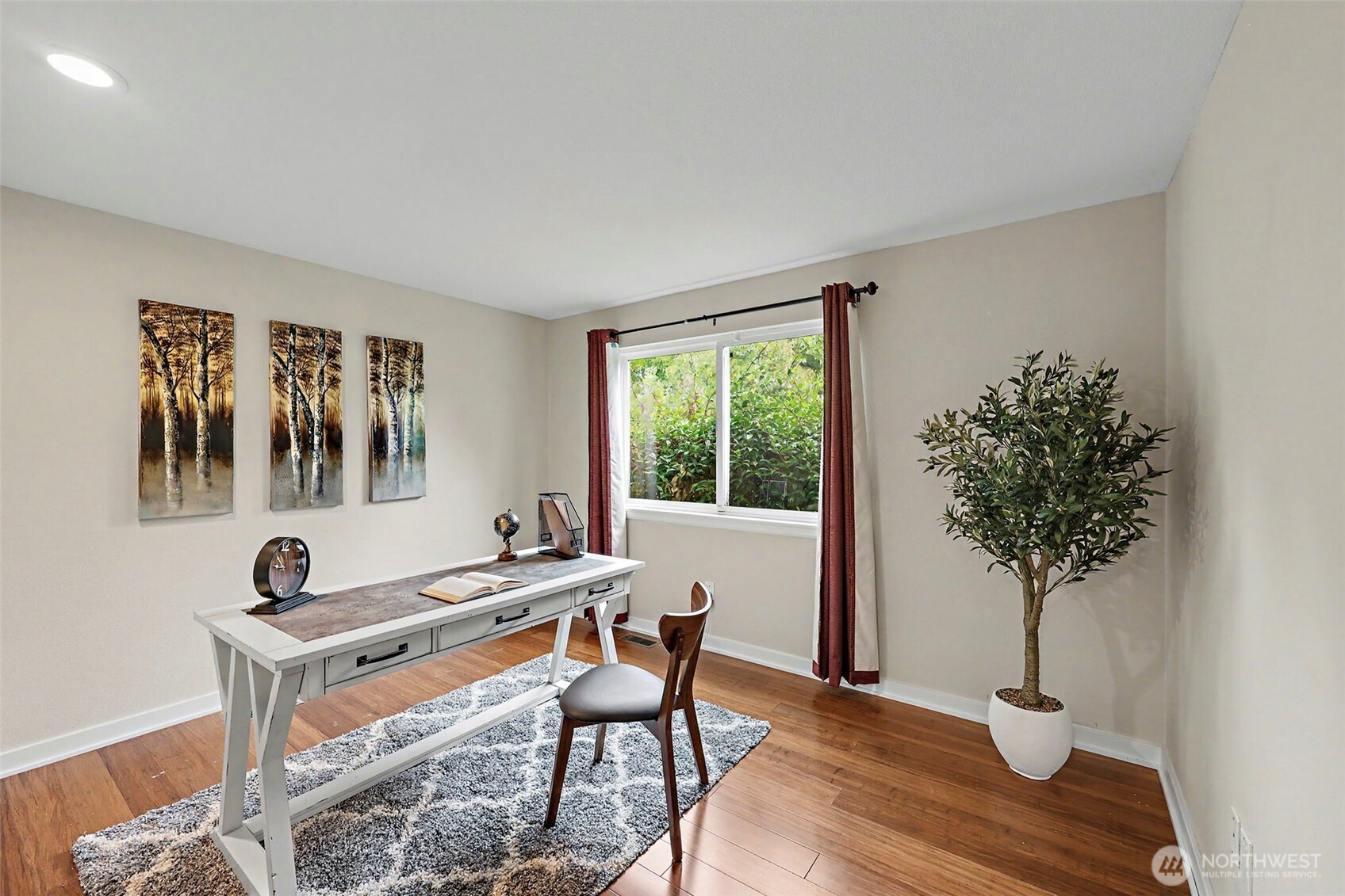 1216 88th Place Property Photo 16