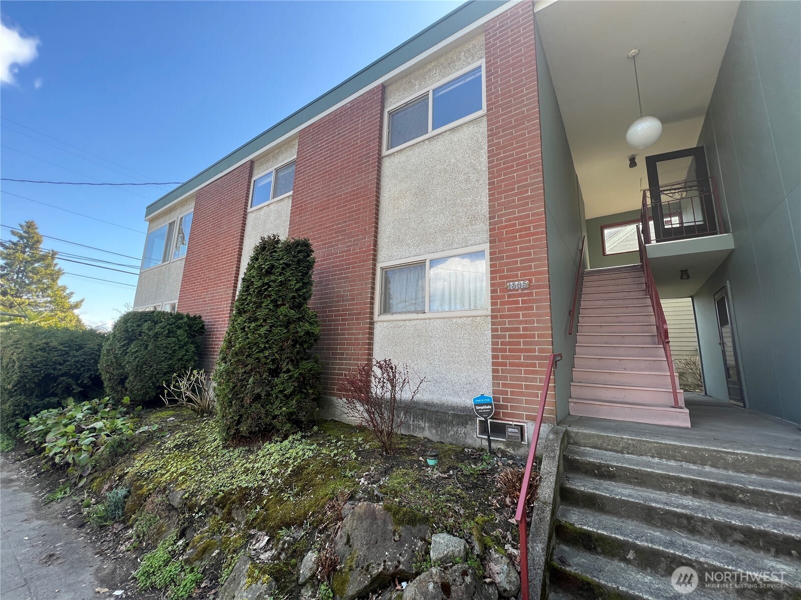 1505 E Galer Street 2 Property Photo 1