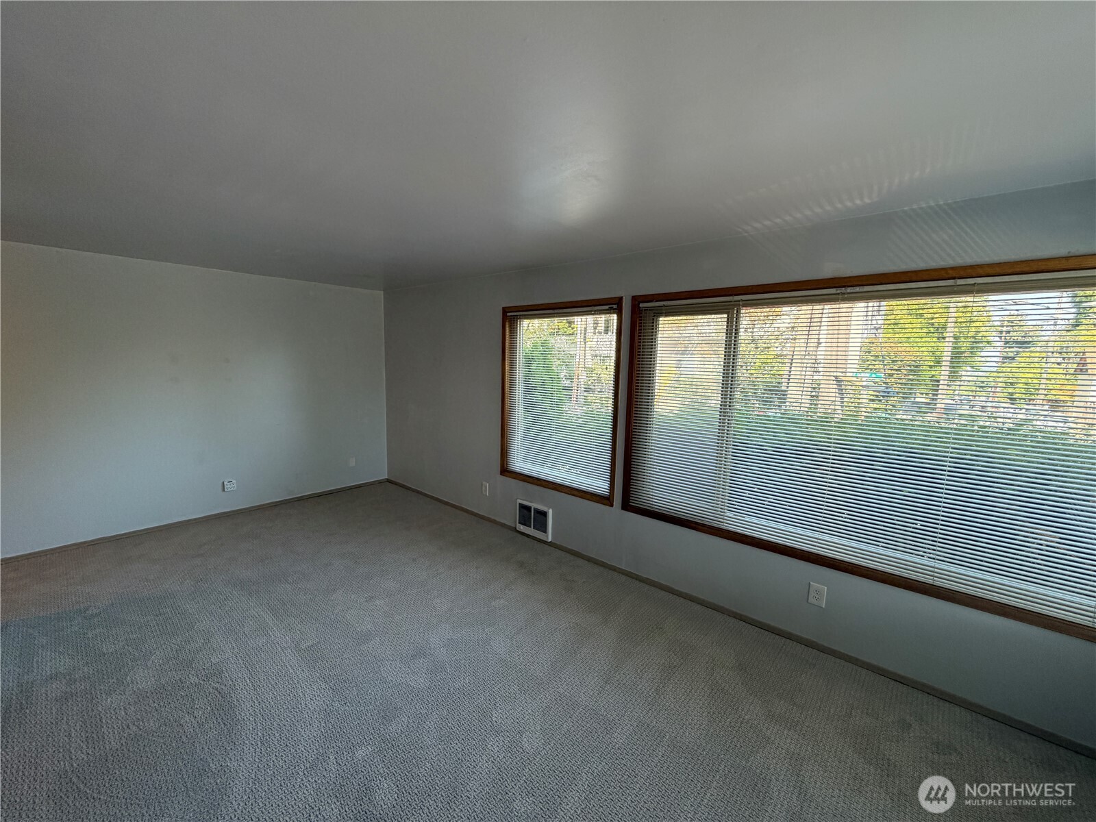 1505 E Galer Street 2 Property Photo 2