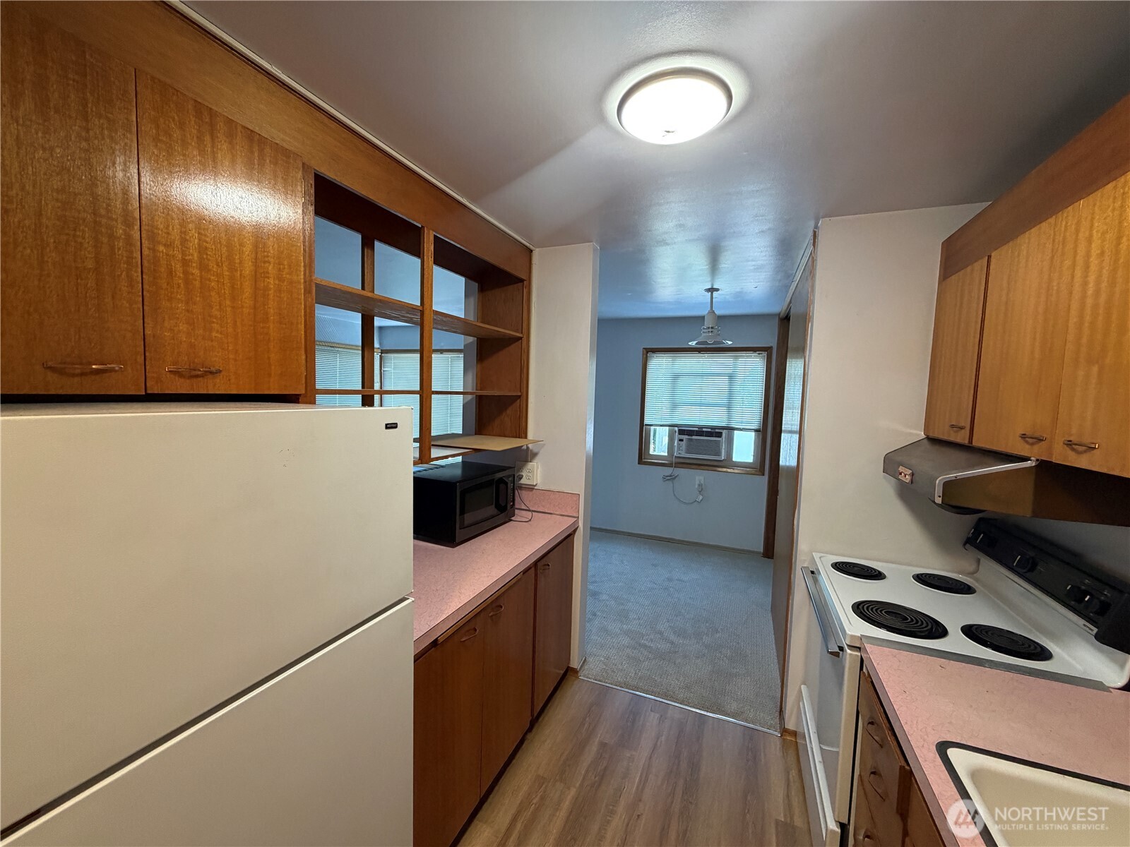 1505 E Galer Street 2 Property Photo 4