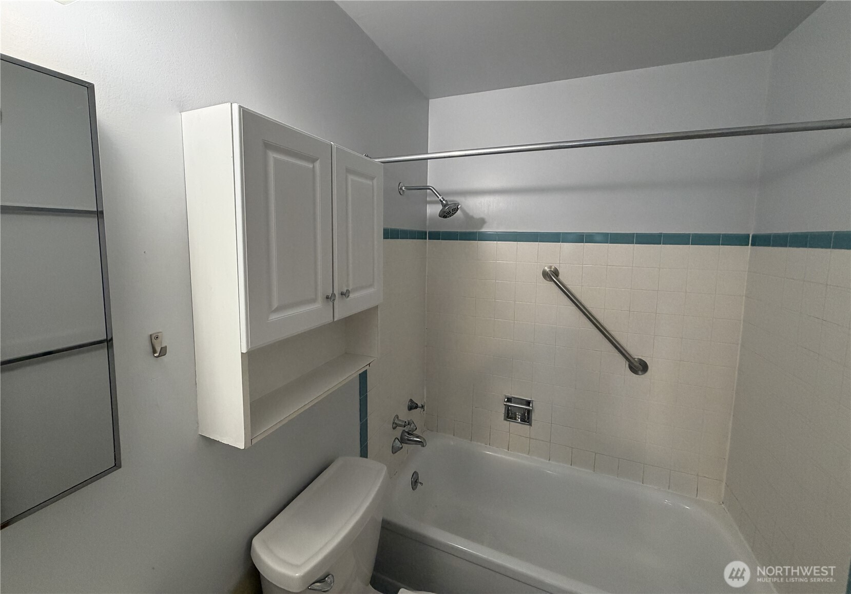 1505 E Galer Street 2 Property Photo 5