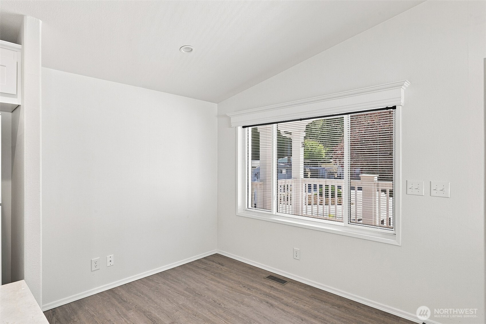 12617 113th Avenue Ct 170 Property Photo 7