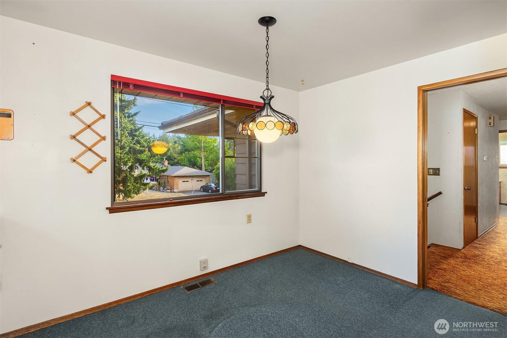 8619 Maple Lane Property Photo 8