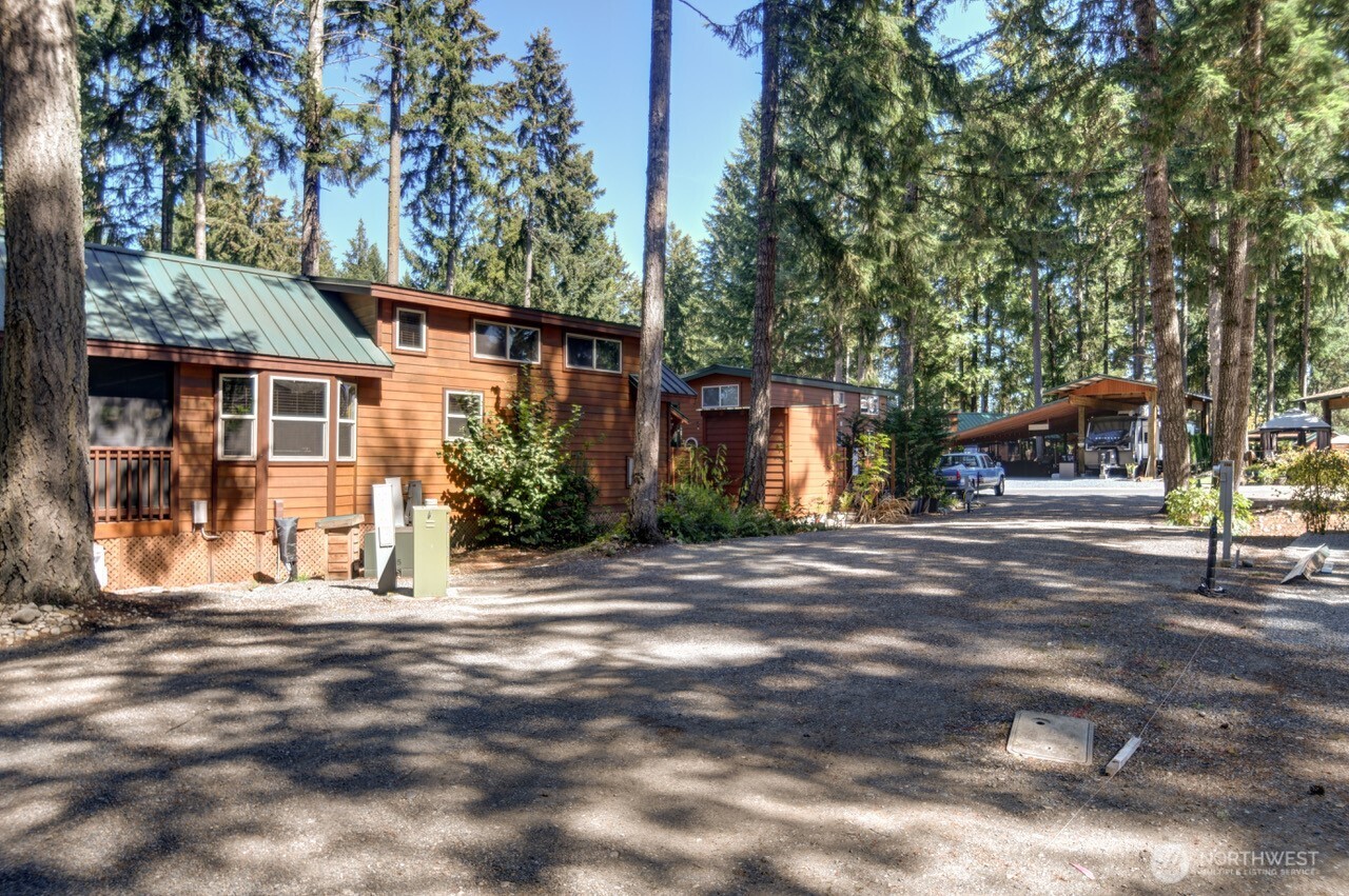 1546 Reservation Road 200 Property Photo 4