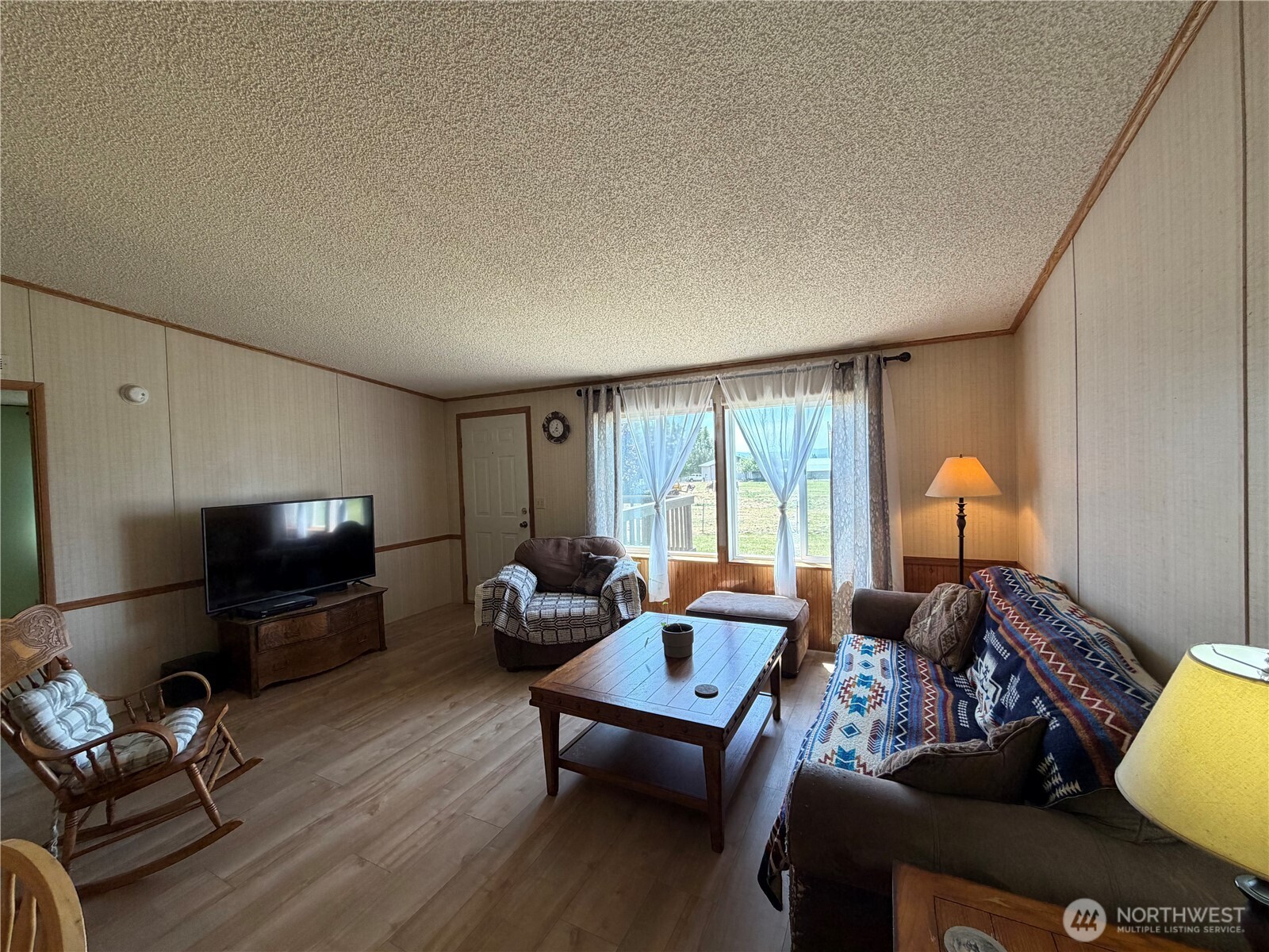 731 Thomas Road Property Photo 5