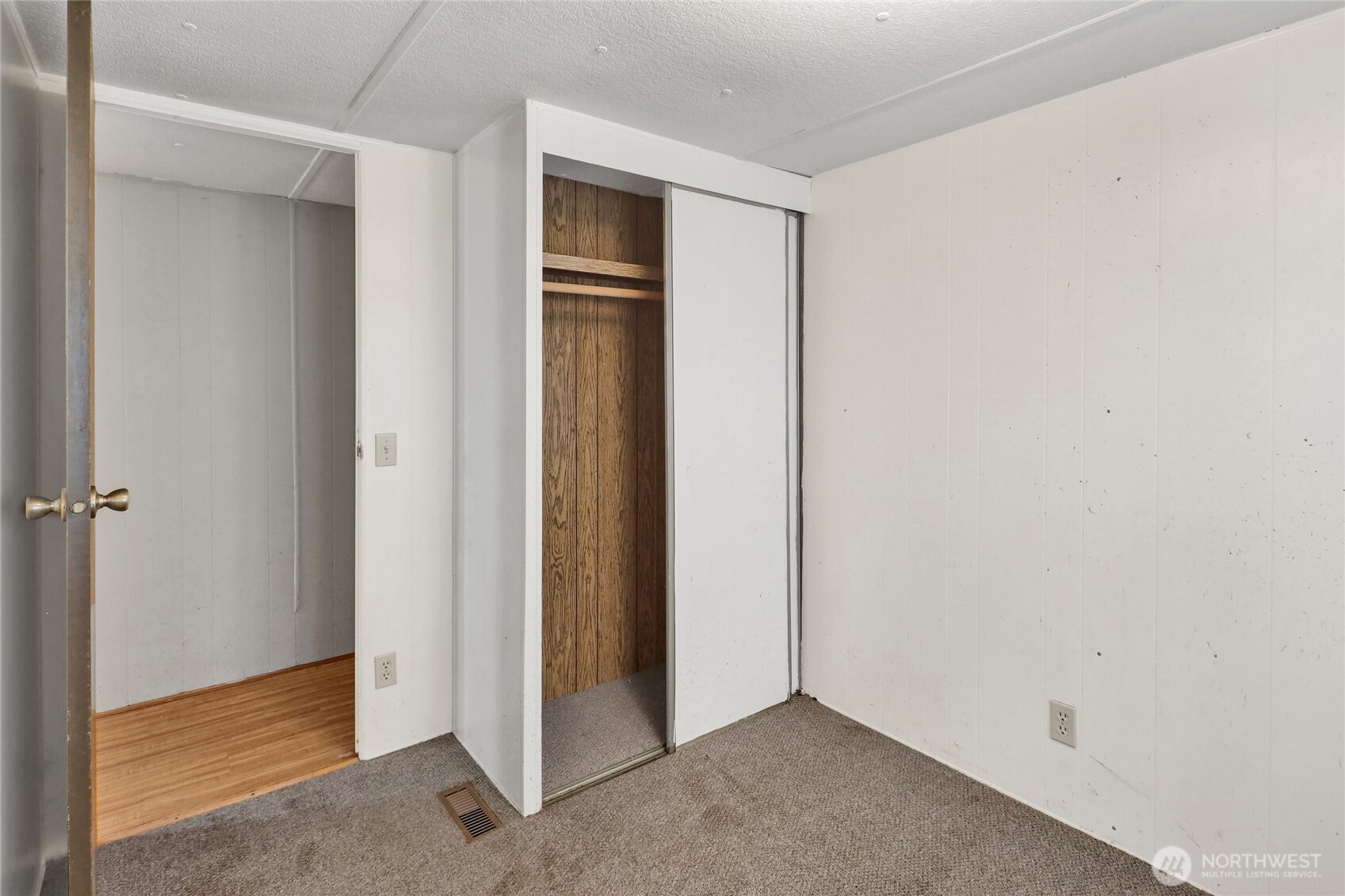 2400 Donovan Avenue 37 Property Photo 20