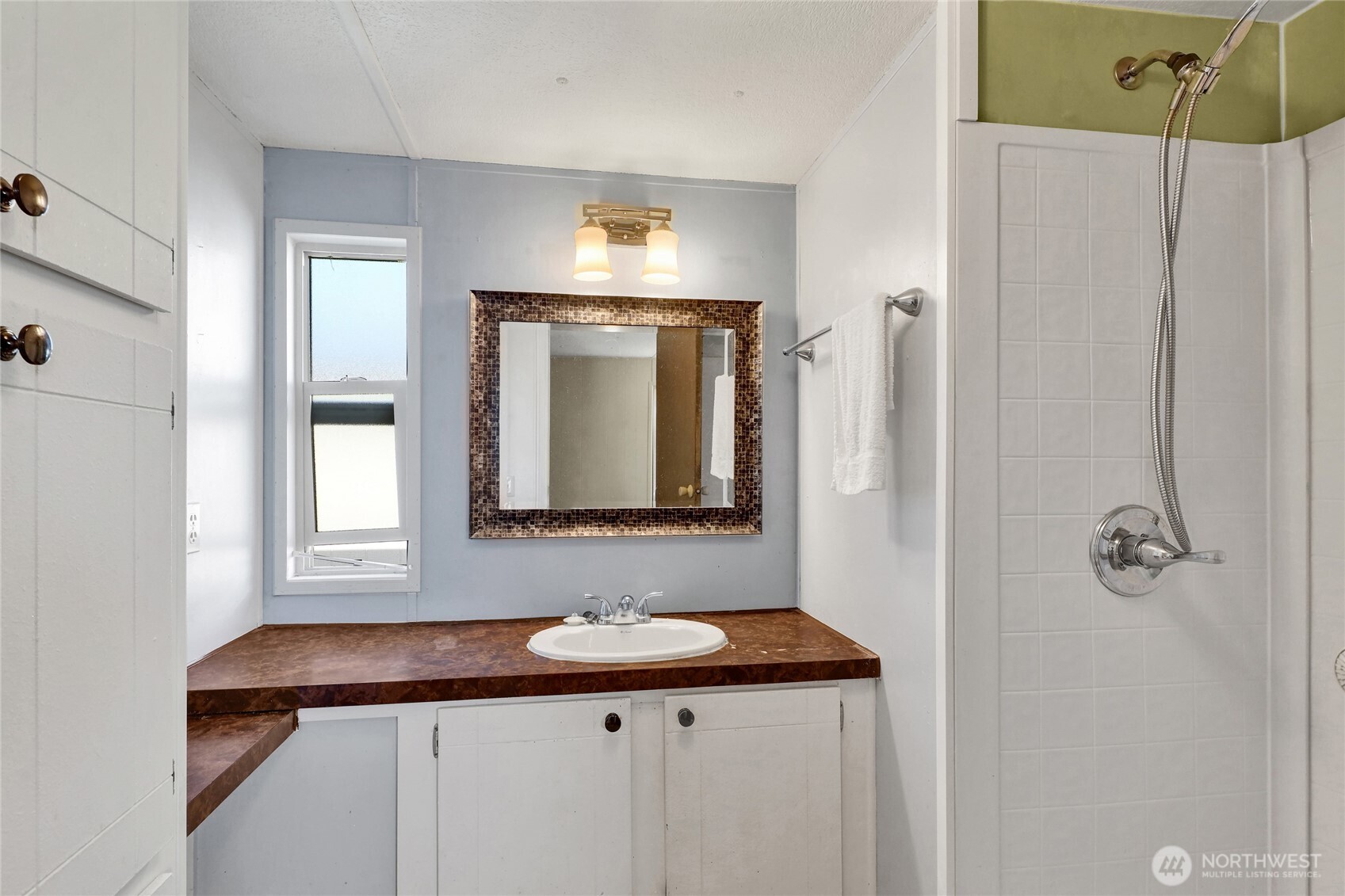 2400 Donovan Avenue 37 Property Photo 22