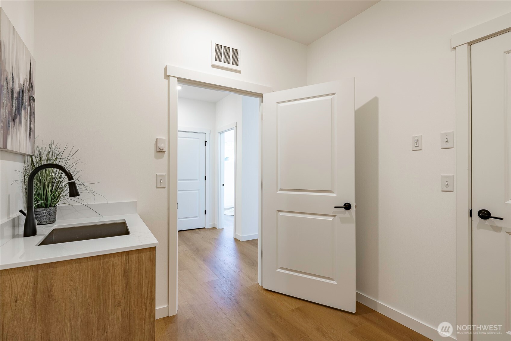 2918 Cedar View Way Property Photo 26