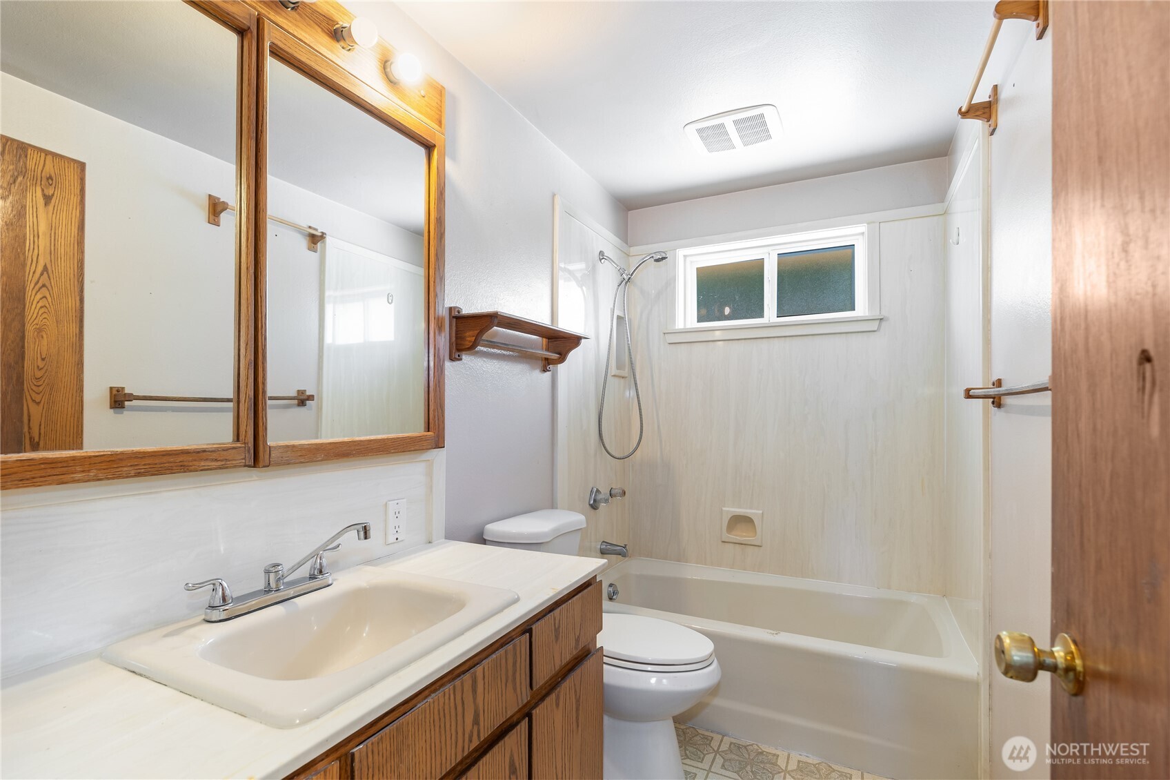 8400 32nd Avenue Property Photo 18