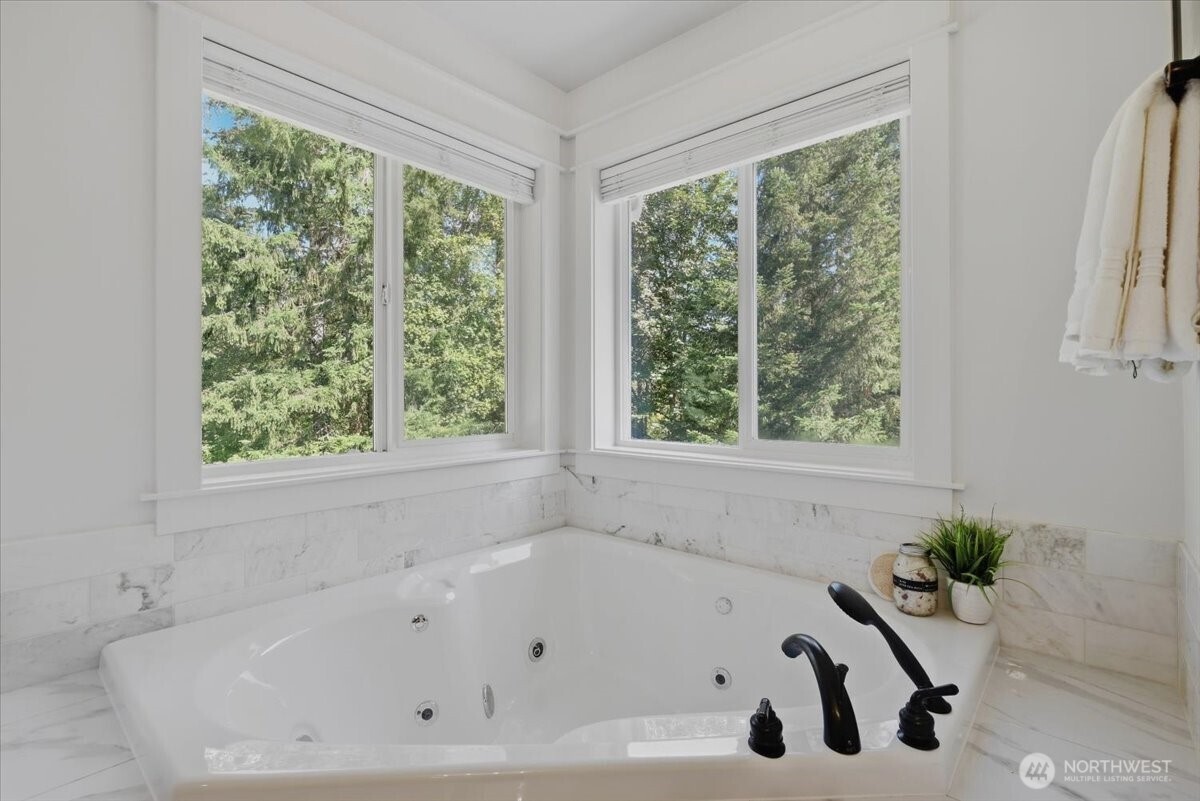 21304 Se 213th Street Property Photo 18