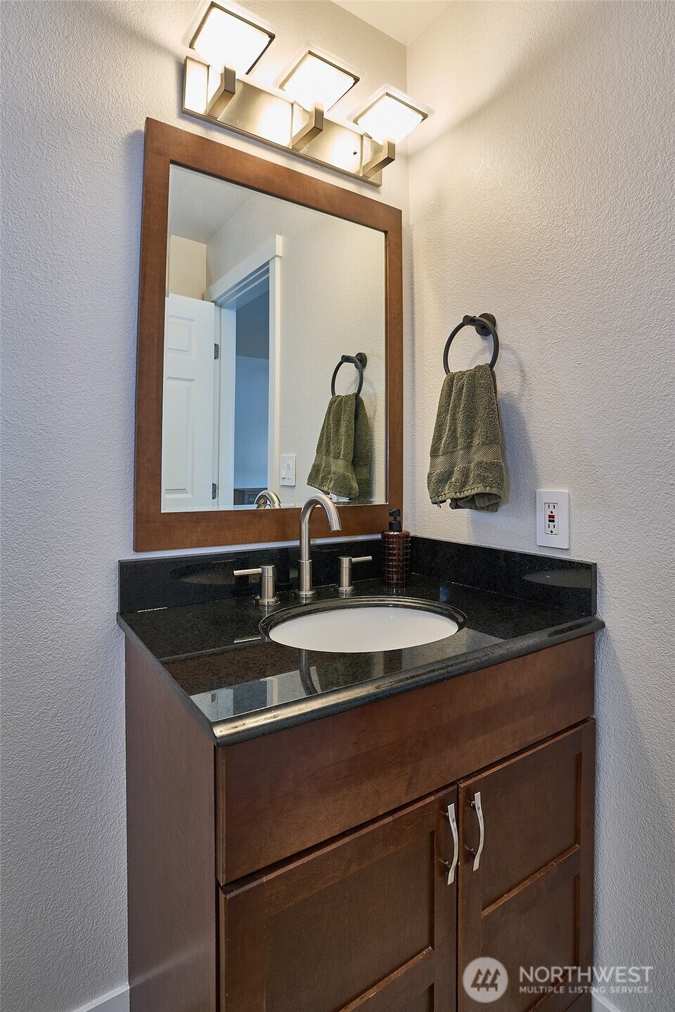 26336 220th Pl Se Property Photo 14