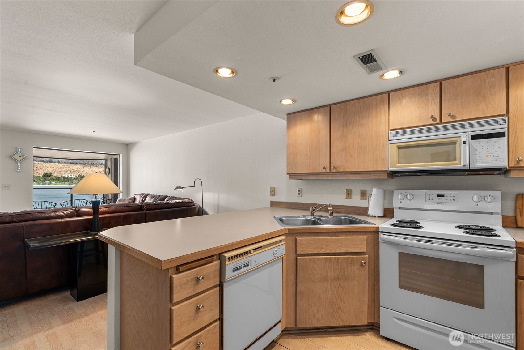 103 N Park Street 332 Property Photo 6