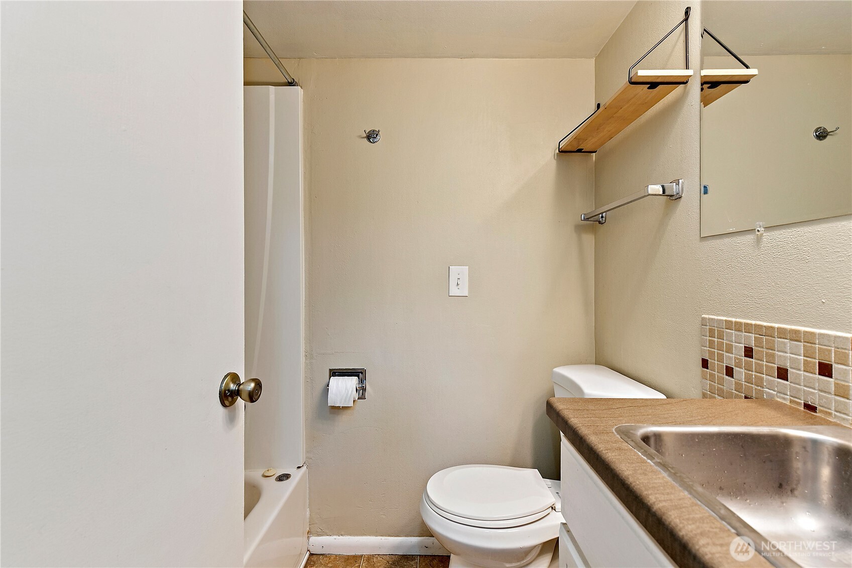 1511 N Orchard Street Property Photo 18