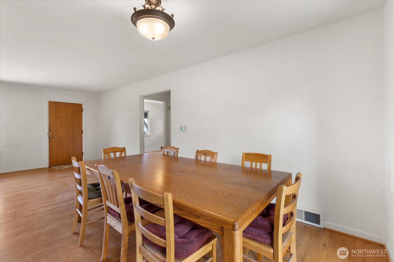 12286 Shorewood Drive Property Photo 9