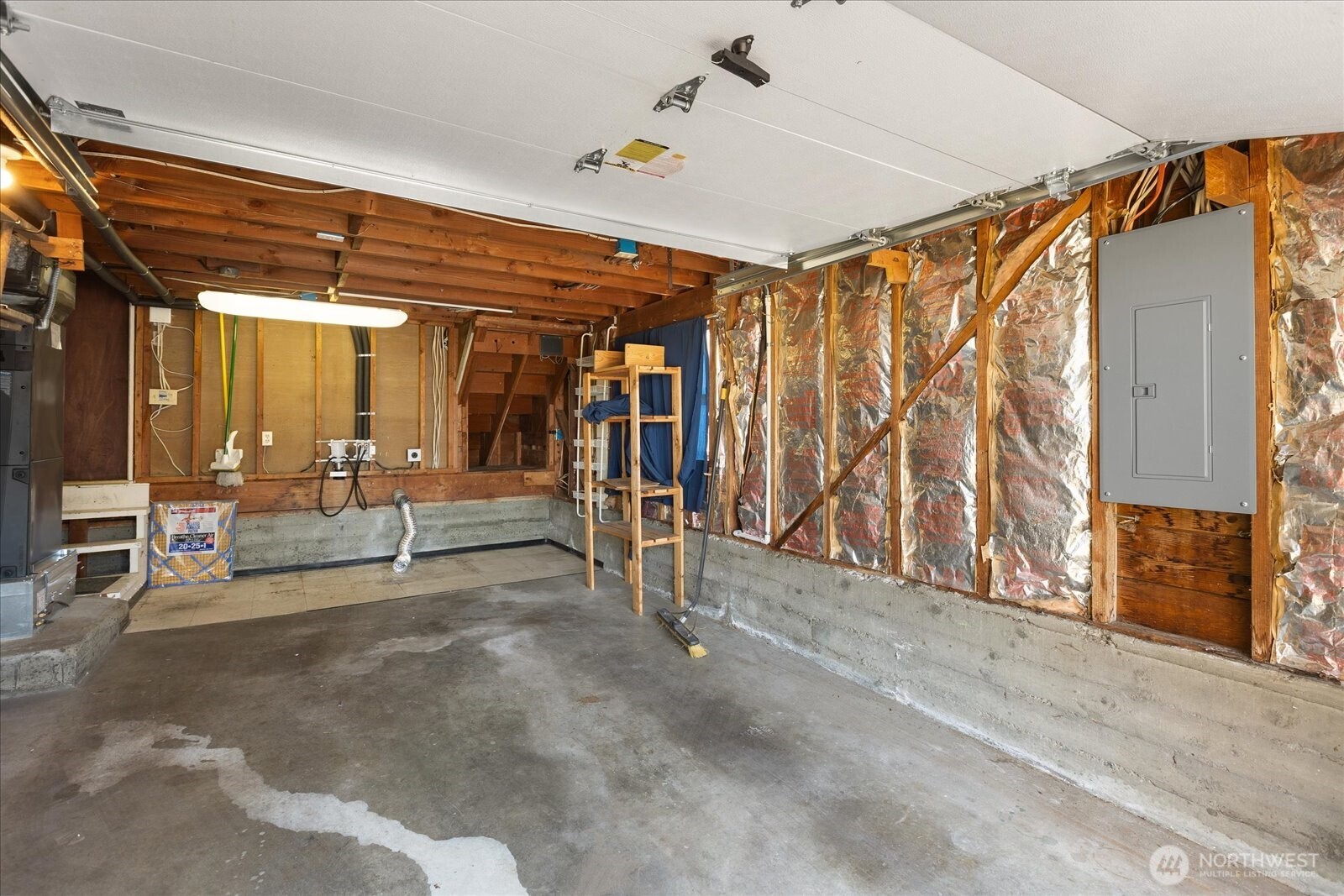 12286 Shorewood Drive Property Photo 24
