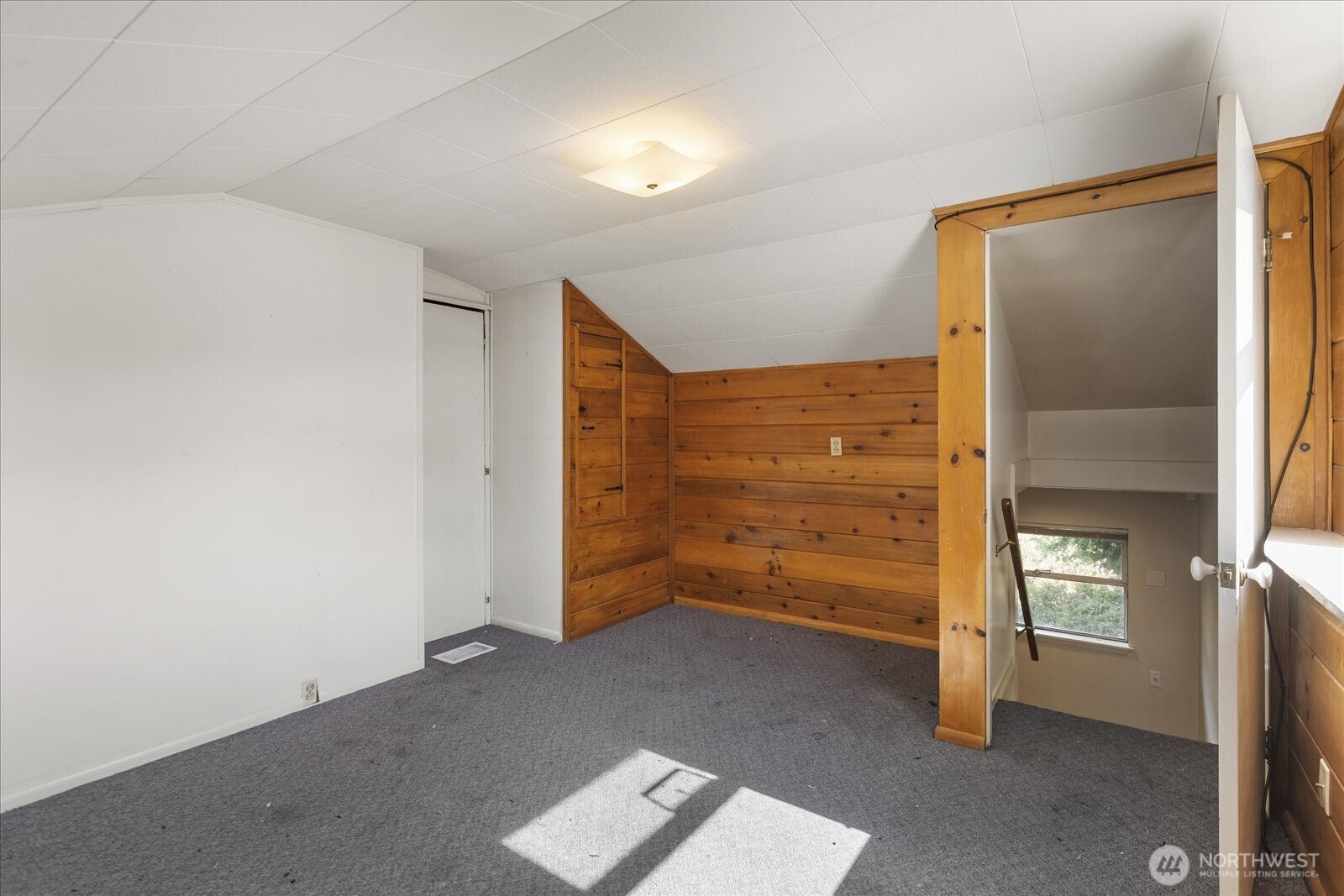 12286 Shorewood Drive Property Photo 26