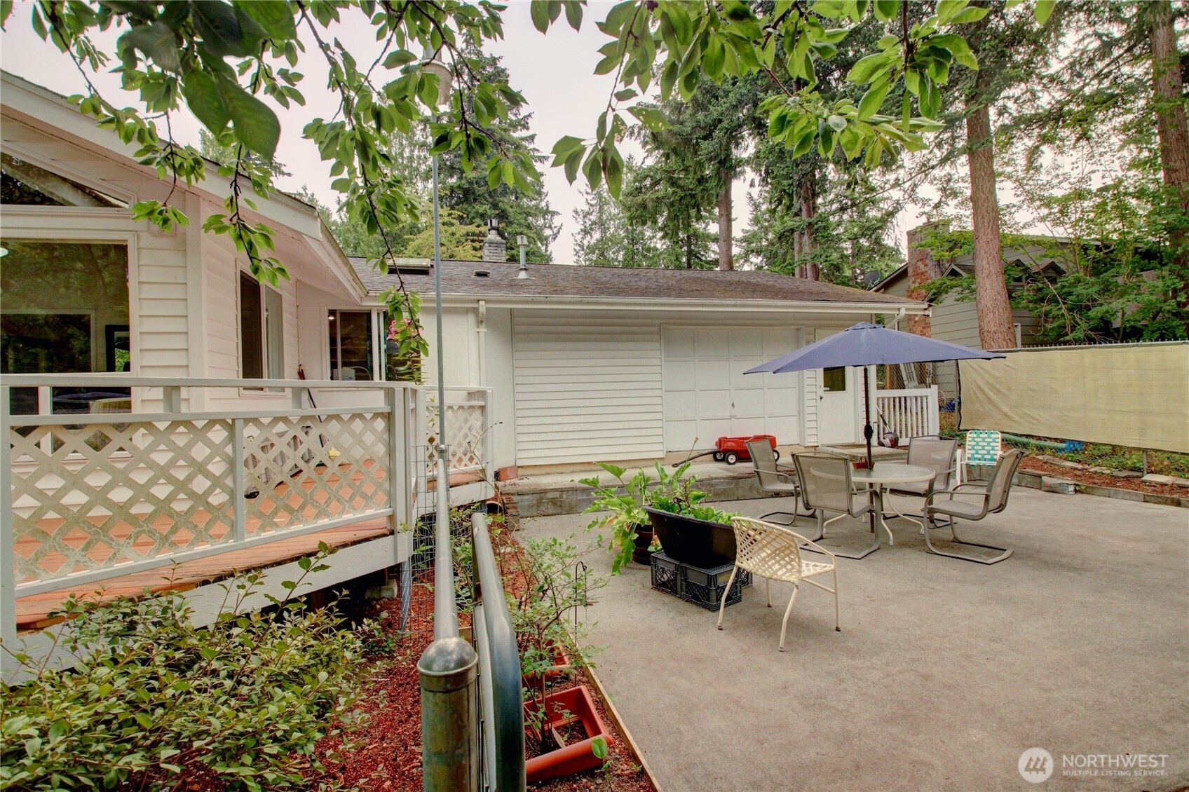 415 Manito Drive Property Photo 28