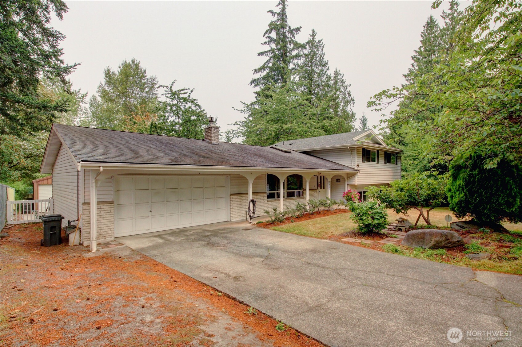 415 Manito Drive Property Photo 39
