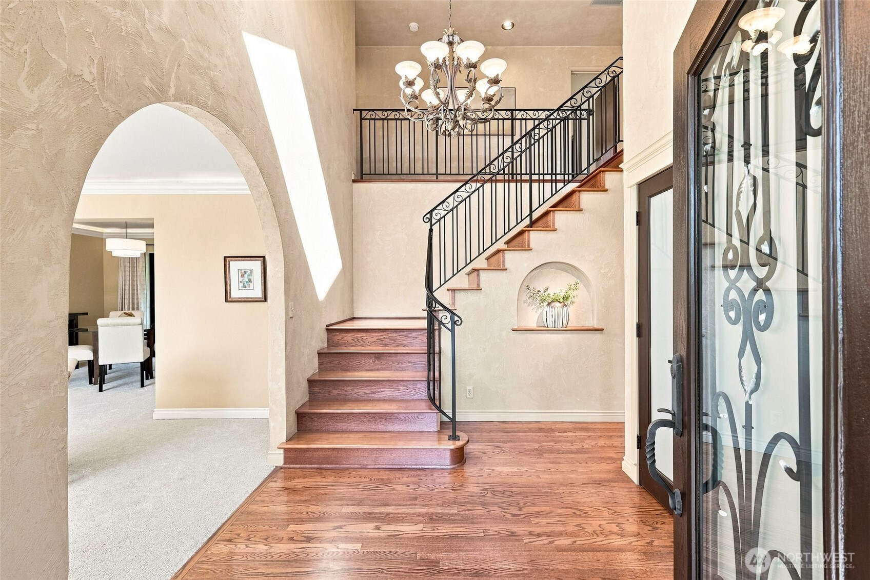 10517 47th Street Property Photo 5