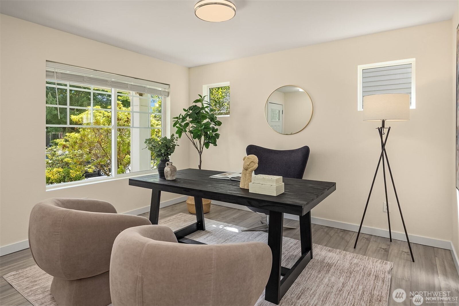 14210 50th Avenue Property Photo 3