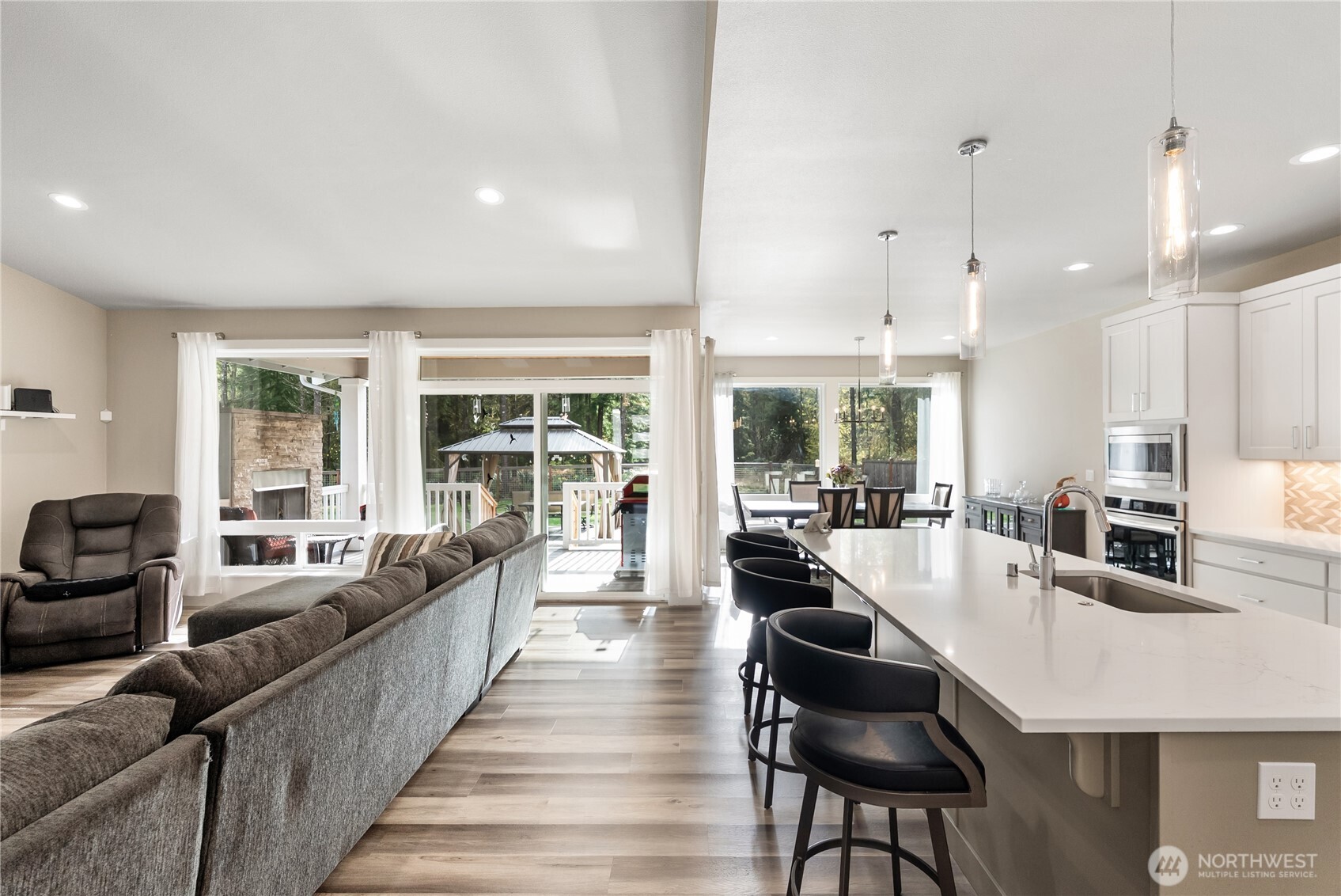 14025 107th Place Property Photo 6