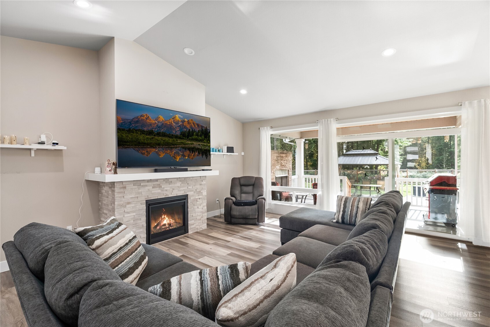 14025 107th Place Property Photo 7