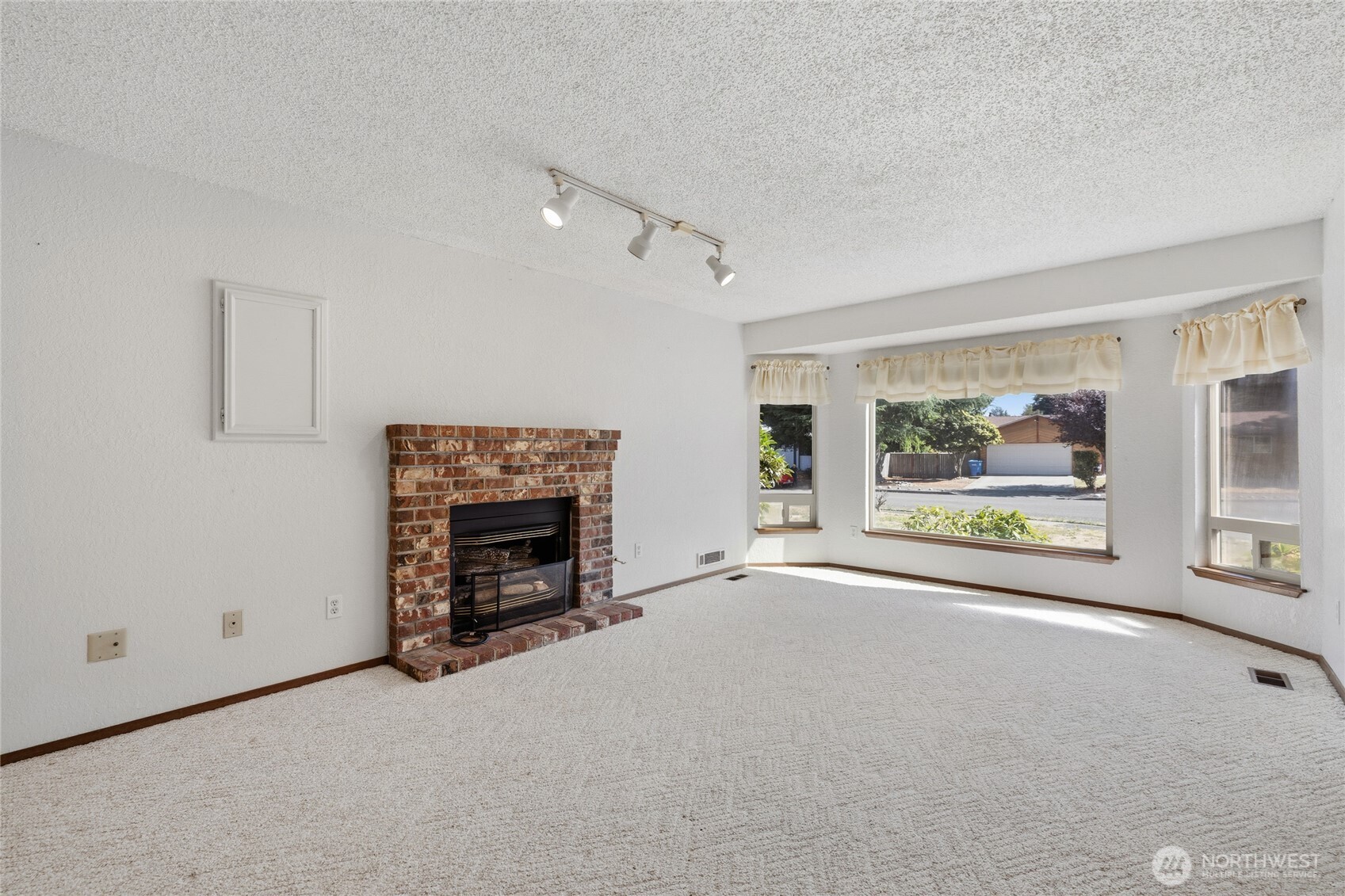 2904 11th Street Property Photo 6